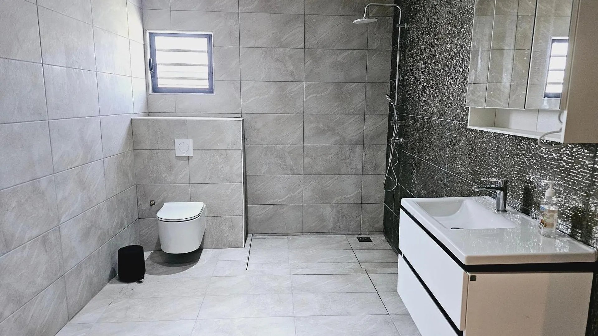 Trupiaal Apartment - Regal Rentals Curacao Grote Berg Curacao