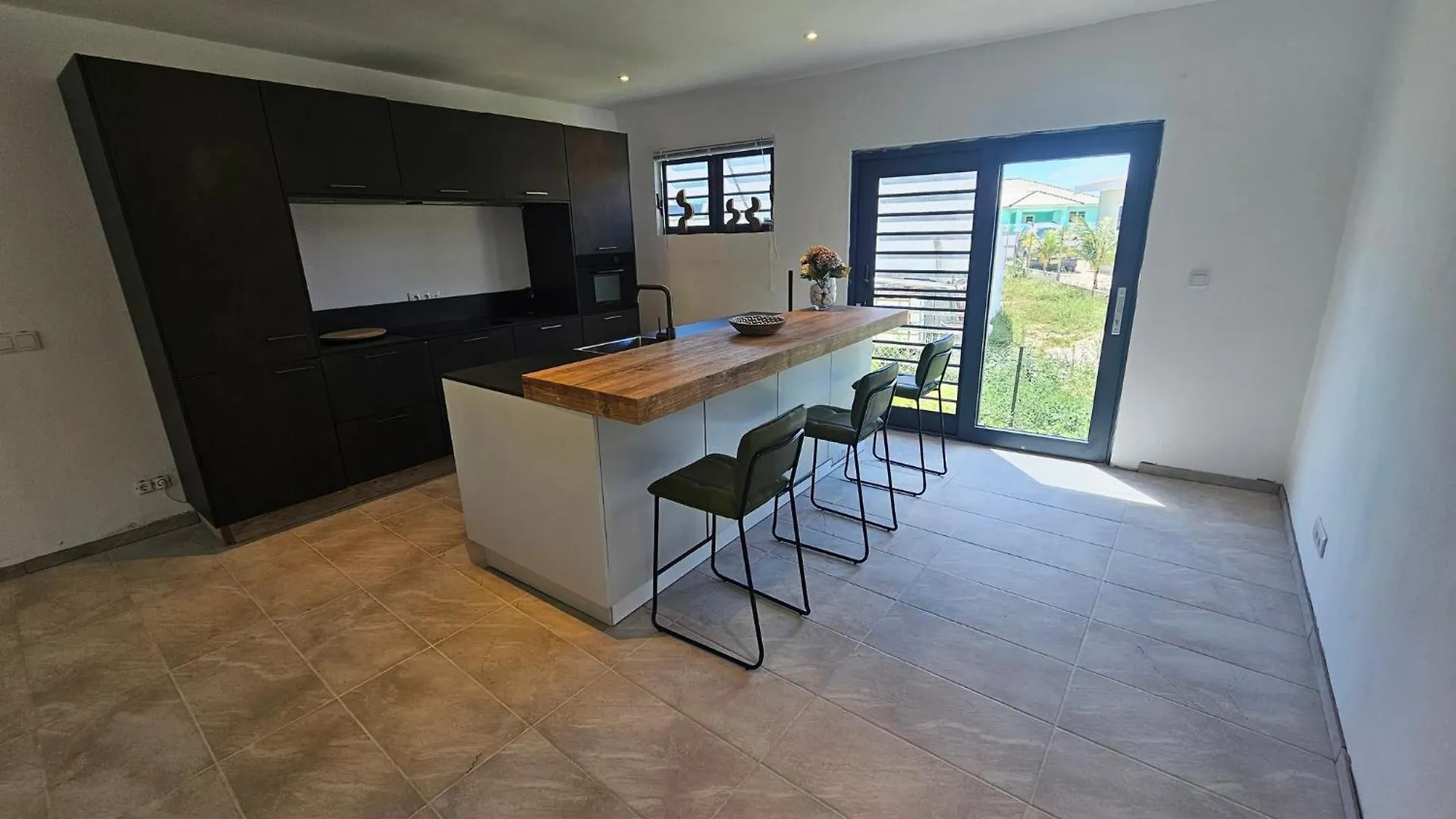 Trupiaal Apartment - Regal Rentals Curacao Grote Berg